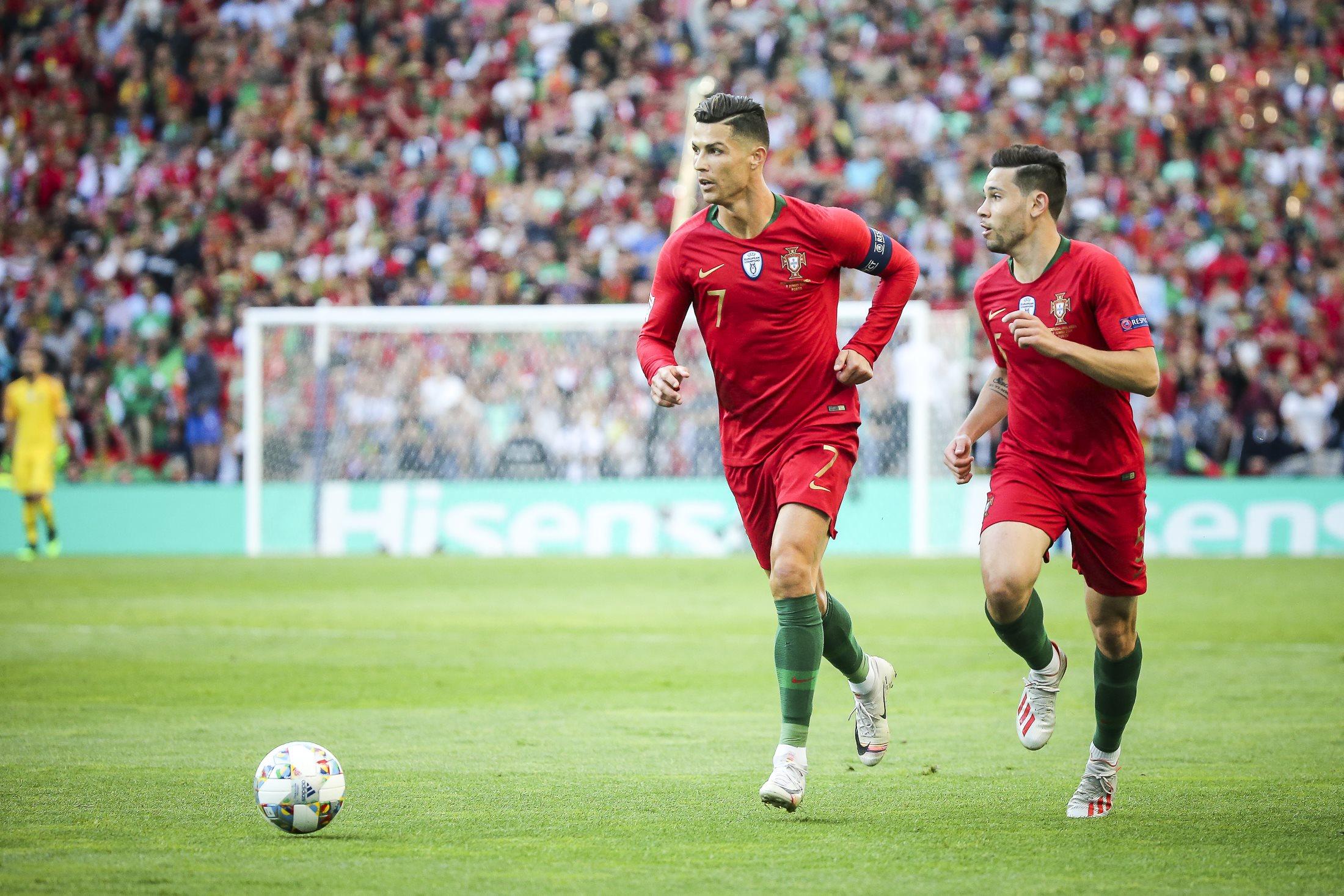 من رجل مباراة ليفربول وتوتنهام اليوم؟ تحليل مفصل لأبرز المرشحين