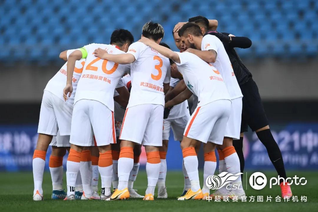 نتيجة مباراة توتنهام وليفربول اليومتفاصيل المواجهة المثيرة