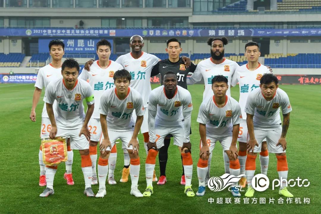 نهائي دوري أبطال أوروباموعد مع التاريخ وكأس الأحلام